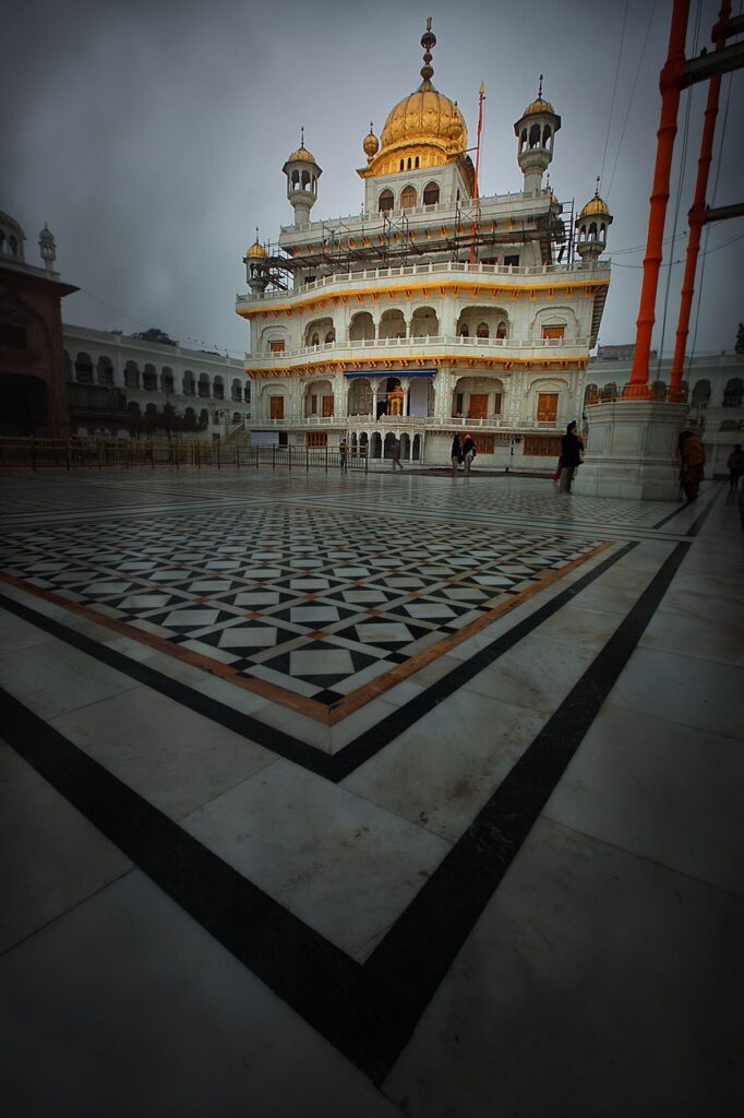 akal takht 5 takhts